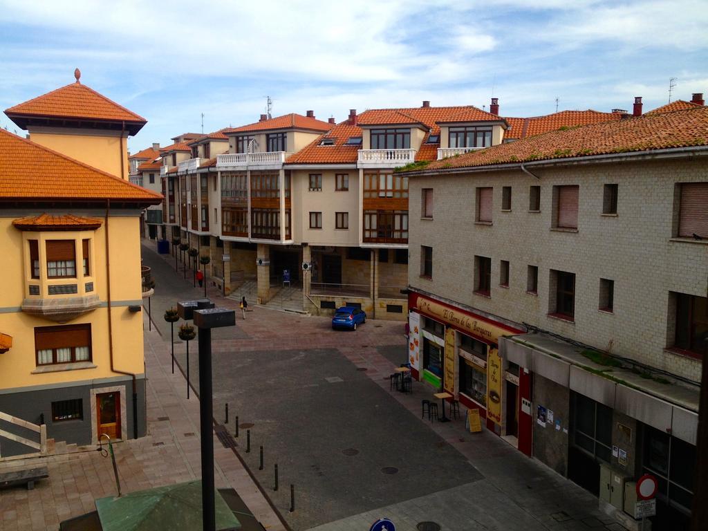Pension Las Barqueras Hotel ยาเนส ภายนอก รูปภาพ